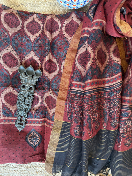 MAROON LINEN AJRAKH SILK HANDBLOCK SUIT SET AL-1014k