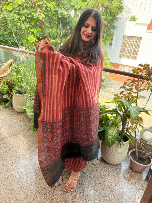 MAROON AJRAKH LINEN SILK HANDBLOCK SUIT SET AL-10209