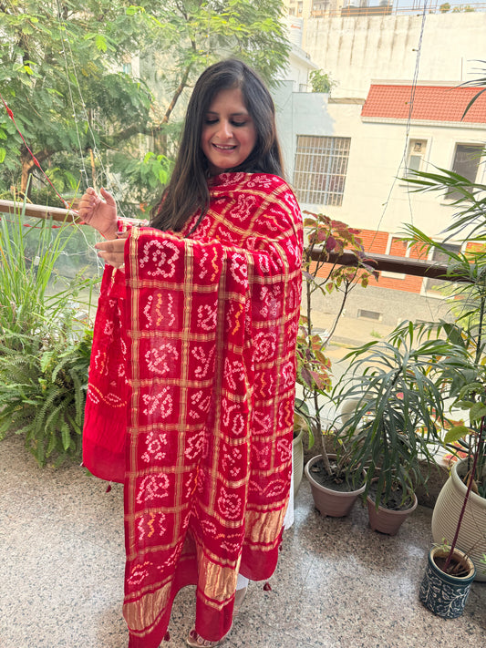 RED BANDHANI GHARCHOLA GAJJI SILK HANDWOVEN DUPATTA