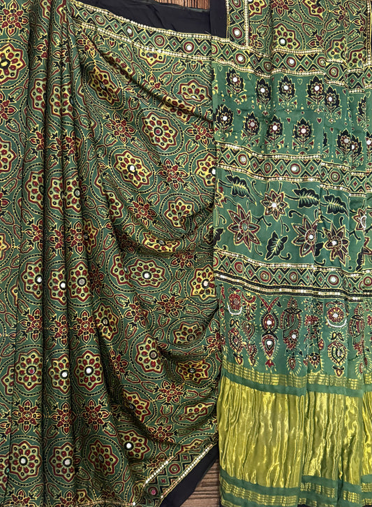 HUNTER GREEN AJRAKH HANDCRAFTED MIRROR AND SEQUENCE WORK MODAL SILK SARI WITH ZARI PALLU