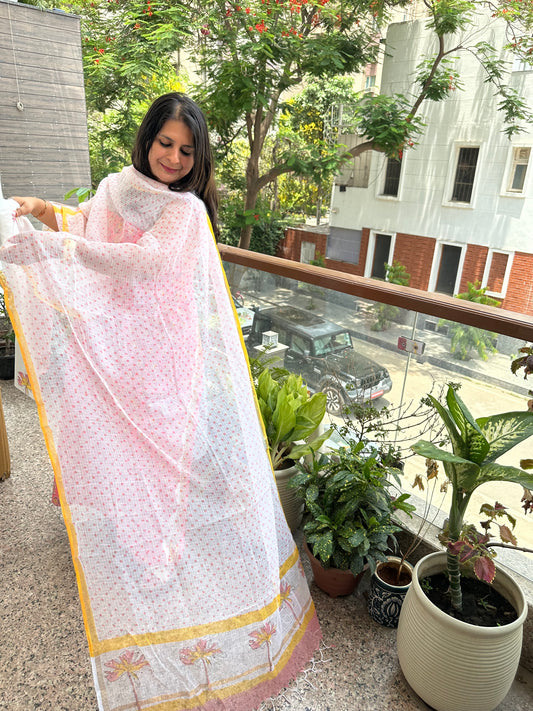 PEACH WHITE COTTON KOTA HANDBLOCK SUIT SET