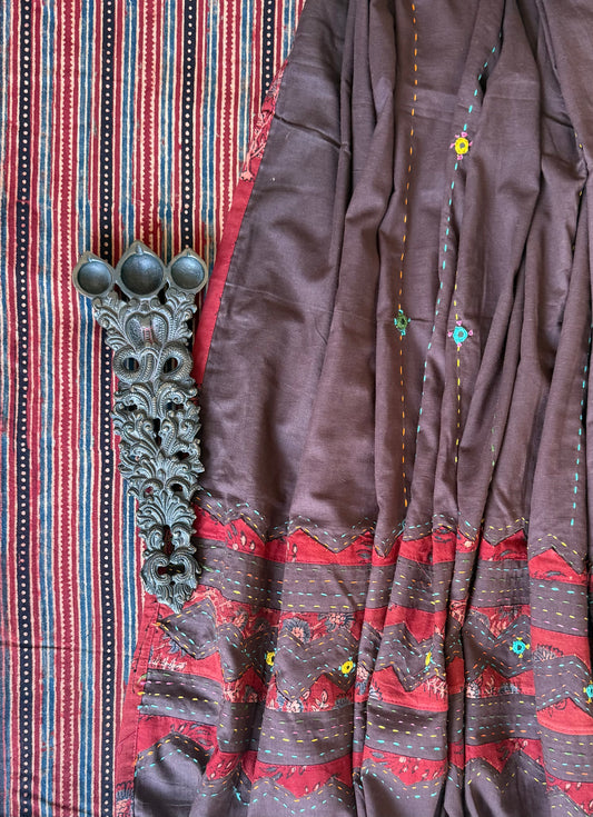 MAROON AJRAKH HANDBLOCK COTTON KURTA WITH AJRAKH HAND EMBROIDERY COTTON DUPATTA