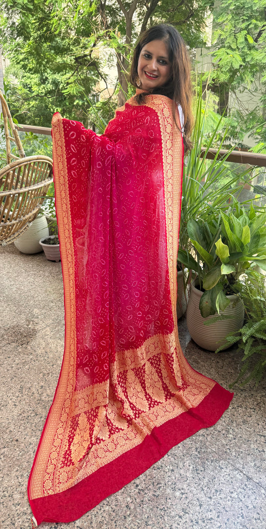 Red & Pink handwoven neemzari bareek bandhani in khaddi georgette dupatta