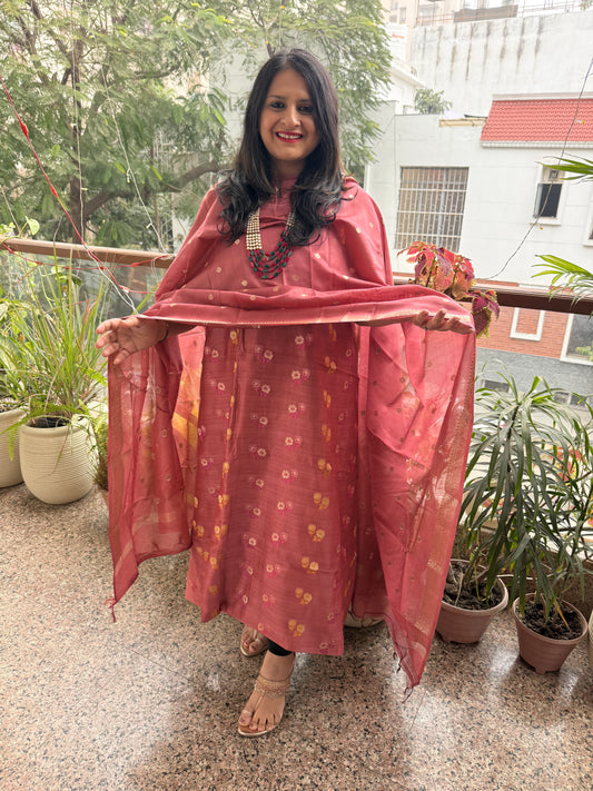 Pastel maroon chanderi handloom banarsi booti three piece suit cbs-303