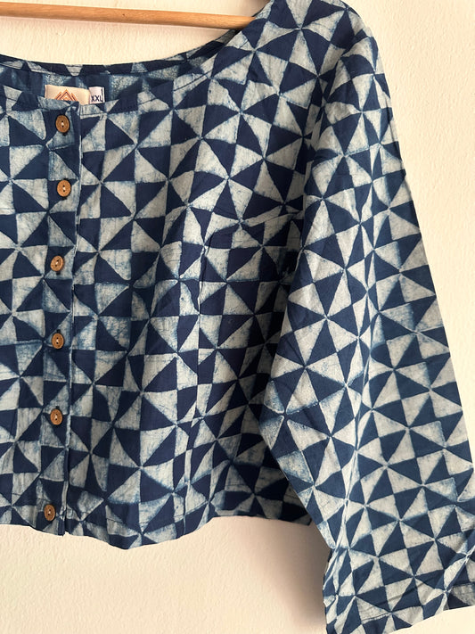 INDIGO AKOLA GEOMETRIC AJRAKH COTTON BLOUSE BLOUSE WITH WOODEN BUTTON