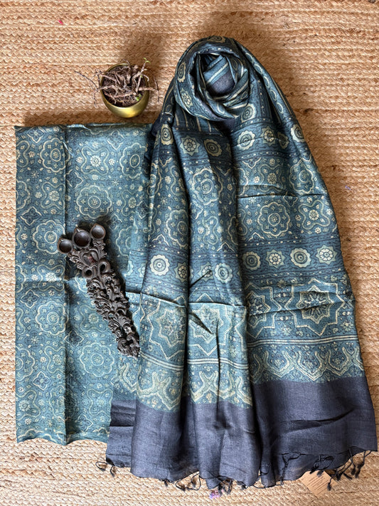 INDIGO BLUE AJRAKH TUSSAR SILK HANDBLOCK SUIT SET TSS- 17