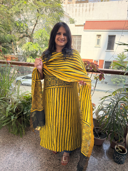 MUSTARD YELLOW AJRAKH LINEN SILK HANDBLOCK SUIT SET AL-303