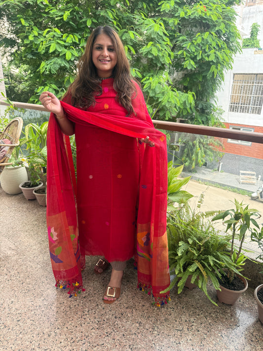 CHERRY RED LINEN ZARI JAMDANI HANDWOVEN KURTA SET