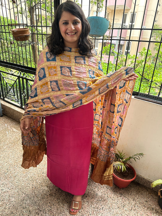 MAGENTA PINK MODAL SOLID KURTA WITH AJRAKH HANDCRAFTED GHARCHOLA DUPATTA SET