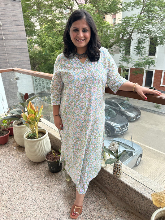 GREEN FLORAL COTTON HANDBLOCK HANDCRAFTED KURTA SET WITH BORDER
