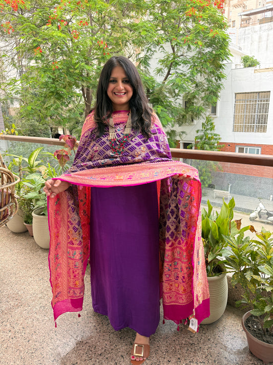 Purple and pink Ombré shade Handwoven Bareek Bandhani Meena kari Jaal dupatta with pure Gajji silk kurta
