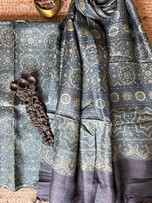 INDIGO BLUE AJRAKH TUSSAR SILK HANDBLOCK SUIT SET TSS- 17