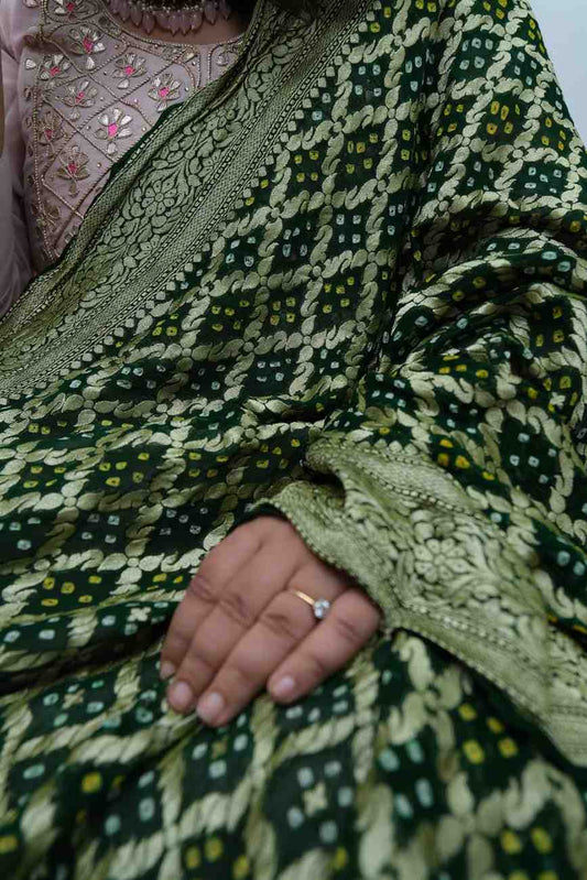 Green Handwoven NeemZari Bareek Bandhani in Khaddi Georgette dupatta BD-1040