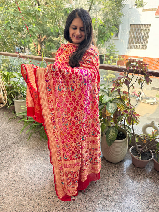 Red & pink ombré shade Handwoven Bareek Bandhani in Meenakari Jaal Premium Georgette dupatta