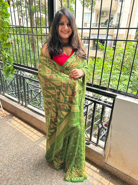 PINE GREEN MULL HANDLOOM COTTON JAMDANI WOVEN SARI