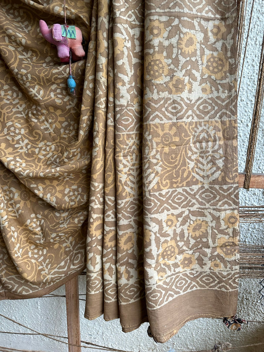 MUD BROWN MULL COTTON HANDCRAFTED SAREE