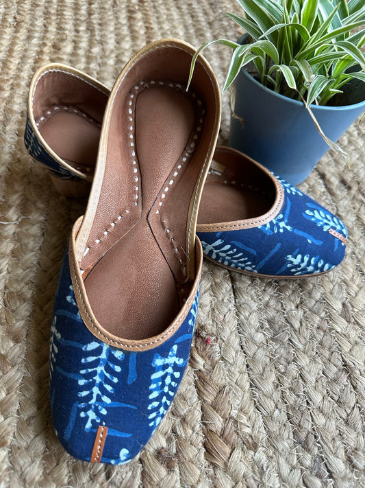 INDIGO BIG PATTI HANDCRAFTED LEATHER JUTTI