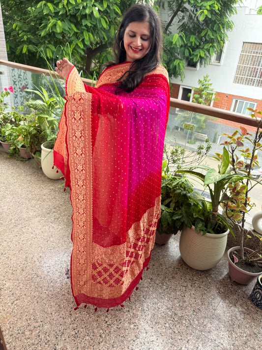 Deep pink & Red Ombie Handwoven NeemZari Bareek Bandhani in Khaddi Premium Georgette dupatta