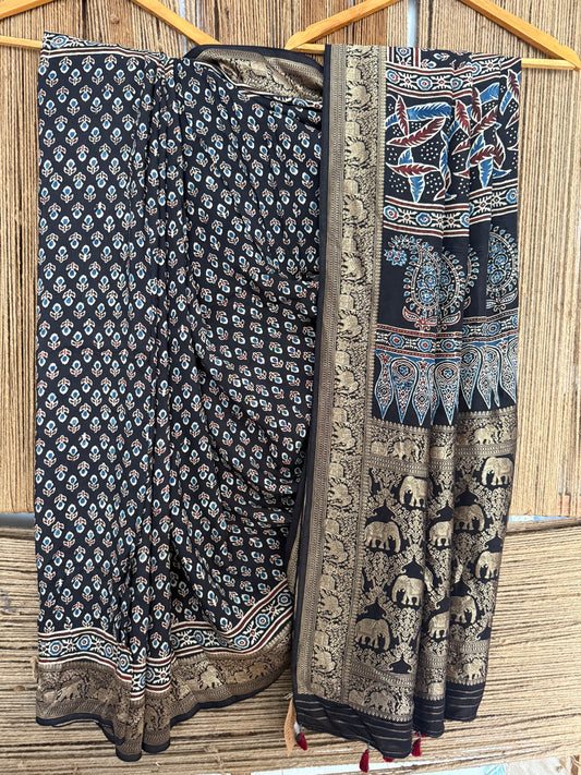 BLACK DOLA  SILK AJRAKH ZARI BORDER SARI