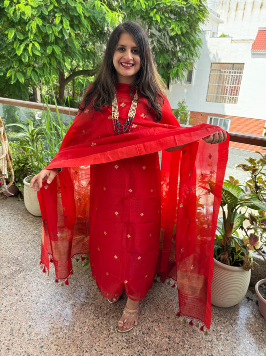 Red Kora silk certified handloom Banarsi kadwa Booti three piece suit