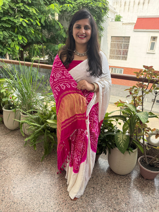 ULTRA PINK & WHITE GAJJI SILK RAI BANDHANI CHAKRA THEME GAJJI SARI  BS- 201