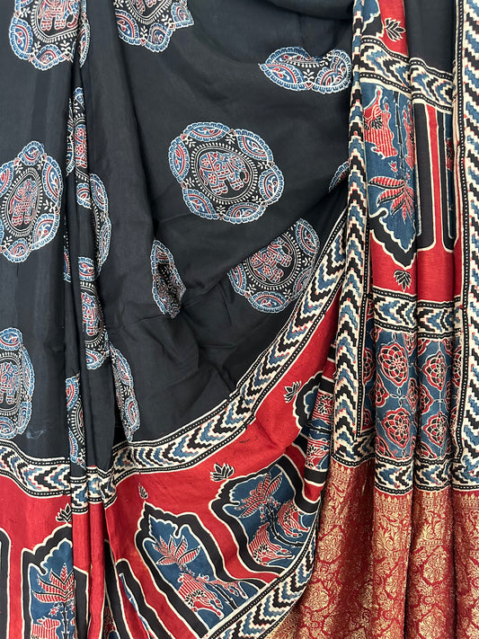 BLACK DOLA  SILK AJRAKH ZARI BORDER SARI