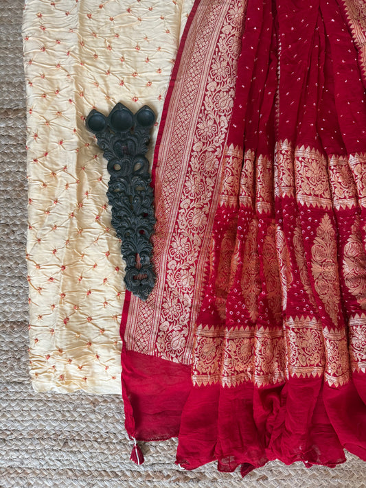 BEIGE & RED BANDHANI MODAL SILK KURTA WITH BHANDHANI GEORGETTE HANDCRAFTED DUPATTA