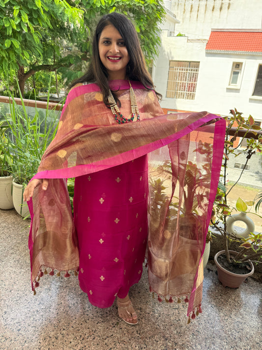 Bright pink Kora silk certified handloom Banarsi kadwa Booti three piece suit