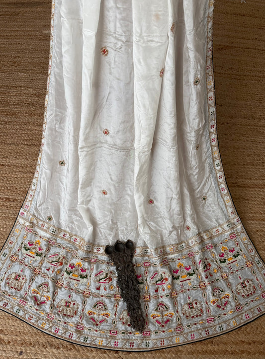 Ivory blue  elephants motif dupatta chinos silk embroidered dupatta