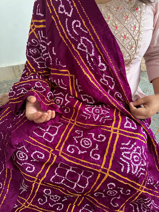 PURPLE CHANDMUKHI RAI BANDHANI GAJJI SILK HANDWOVEN  DUPATTA