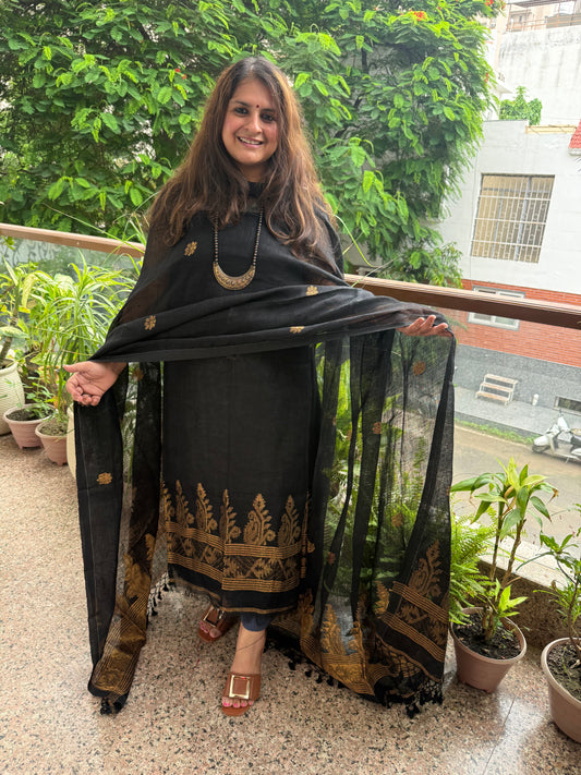 ONYX BLACK LINEN ZARI JAMDANI HANDWOVEN KURTA SET