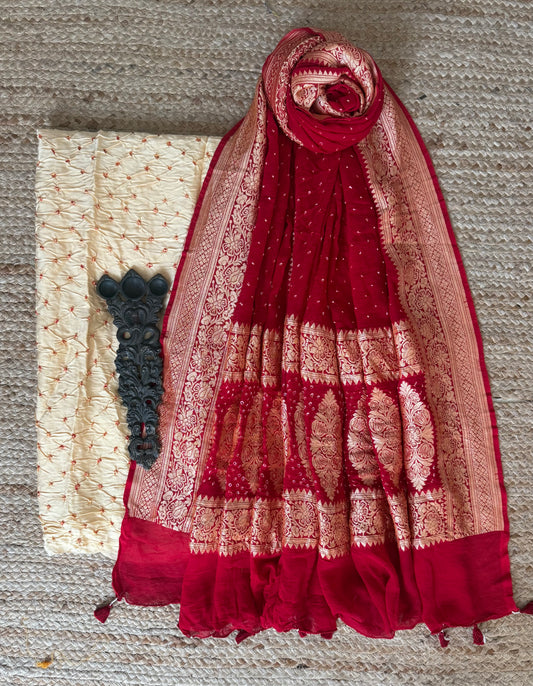 BEIGE & RED BANDHANI MODAL SILK KURTA WITH BHANDHANI GEORGETTE HANDCRAFTED DUPATTA