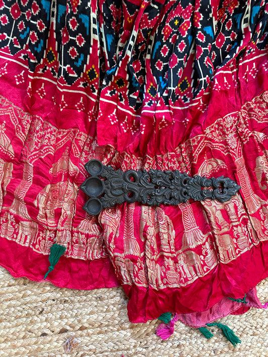 RED SILK BANDHANI DUPATTA WITH PATOLA  PRINT IN NAKSHI BORDER