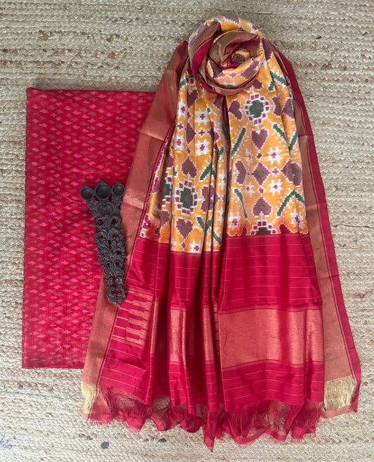 RED RAW SILK IKKAT HANWOVEN KURTA WITH IKKAT PATOLA PURE  SILK HANDWOVEN DUPATTA