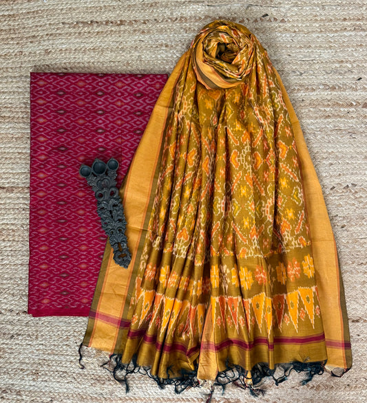 GARNET MAROON IKKAT PURE SILK COTTON HANWOVEN KURTA WITH IKKAT PURE SILK PATOLA HANDWOVEN DUPATTA