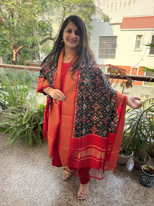 BLACK - HANDSPUN HANDWOVEN POCHAMPALLY IKAT SILK DUPATTA WITH ZARI BORDER