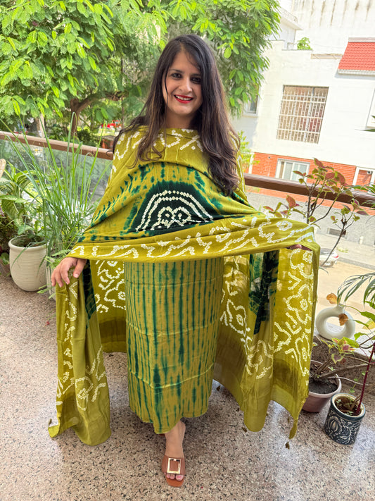 Olive Green Modal Silk Shibori Kurta with Bandhani Shibori  handcrafted Modal Silk Dupatta