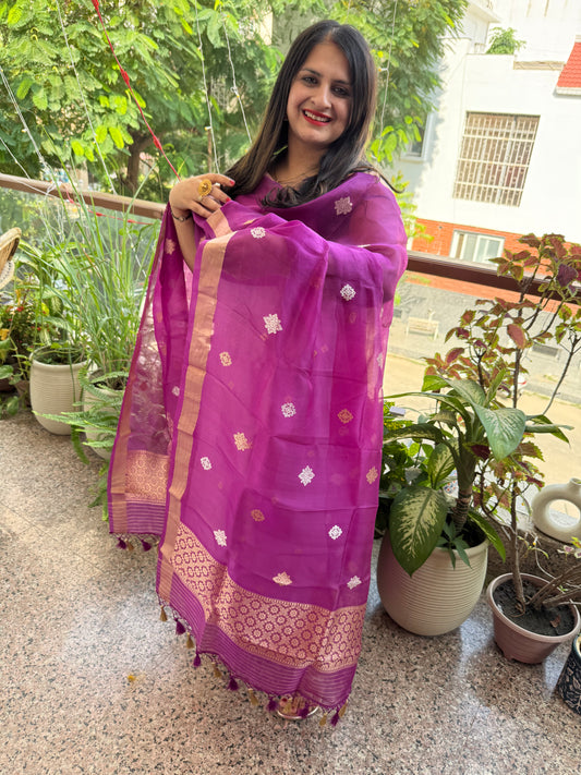 Neon pink Kora silk certified handloom Banarsi kadwa Booti three piece suit