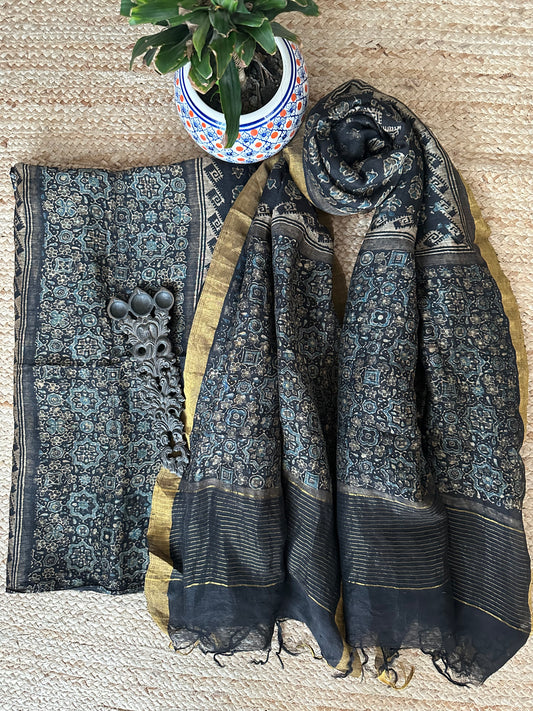 BLACK AJRAKH  LINEN SILK HANDBLOCK SUIT SET