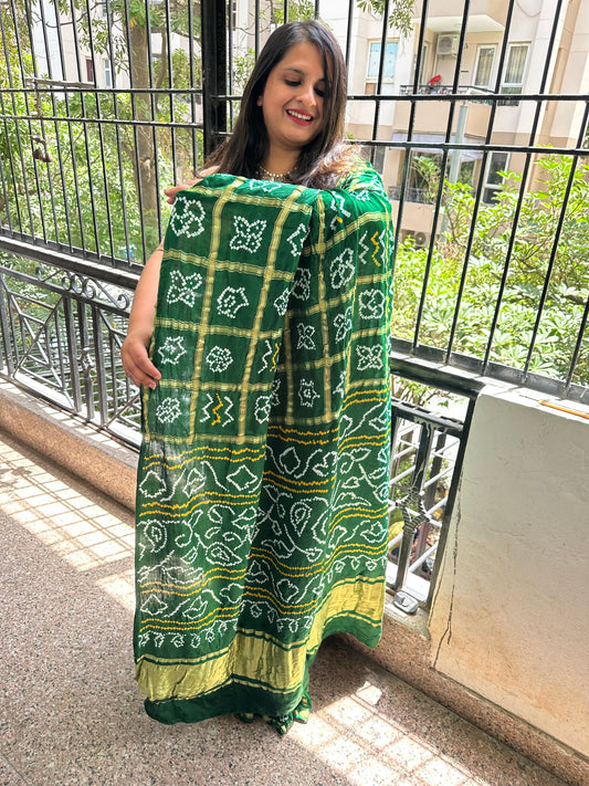 CASTLETION GREEN GAJJI SILK RAI BANDHANI  GHARCHOLA SARI