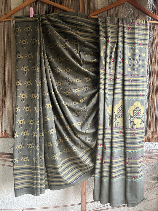 MEHNDI GREEN COTTON AJRAKH HANDEMBROIDERY SARI