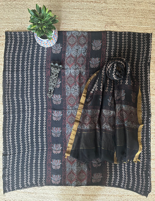 BLACK AJRAKH  LINEN SILK HANDBLOCK SUIT SET