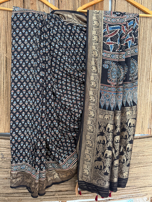 BLACK DOLA  SILK AJRAKH ZARI BORDER SARI