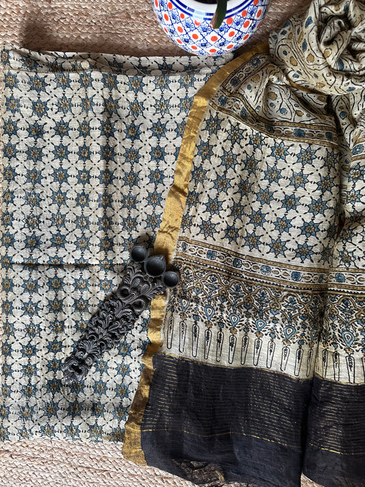 IVORY AJRAKH  LINEN SILK HANDBLOCK SUIT SET