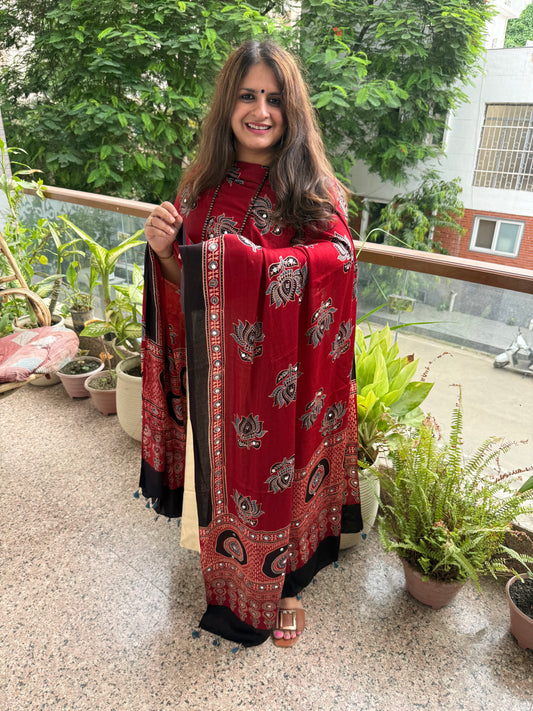 Beige Modal Silk Kurta With Maroon Ajrakh Handcrafted Mirror Work Modal Silk Dupatta