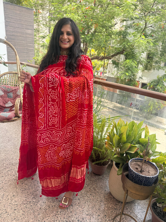 RED HANDWOVEN HANDCRAFTED GAJJI SILK CHANDMUKHI DUPATTA