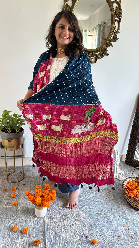 BLUE PINK SILK BANDHANI DUPATTA WITH PICHWAI PRINT IN NAKSHI BORDER