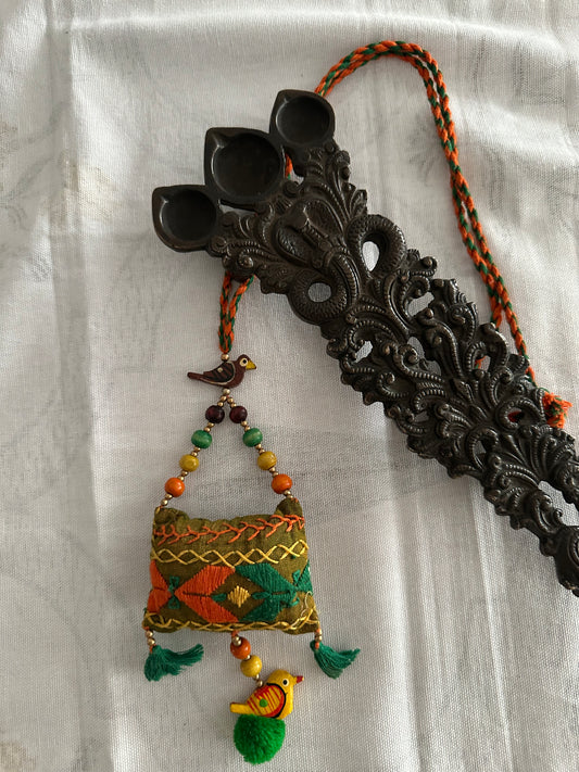 MULTICOLOUR BEAUTIFUL HANDCRAFTED HANDEMBROIDERY CLOTH JEWELLERY