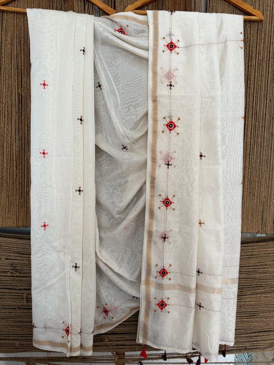 IVORY CREAM HANDCRAFTED HAND EMBROIDERY MIRROR WORK CHANDERI COTTON SILK  HANDLOOM SARI