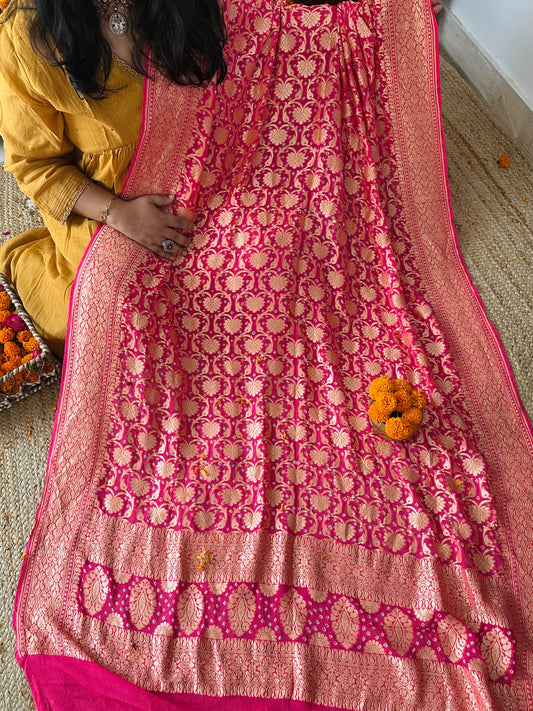 Punch pink Handwoven NeemZari Bareek Bandhani in Khaddi Georgette dupatta BD-1012